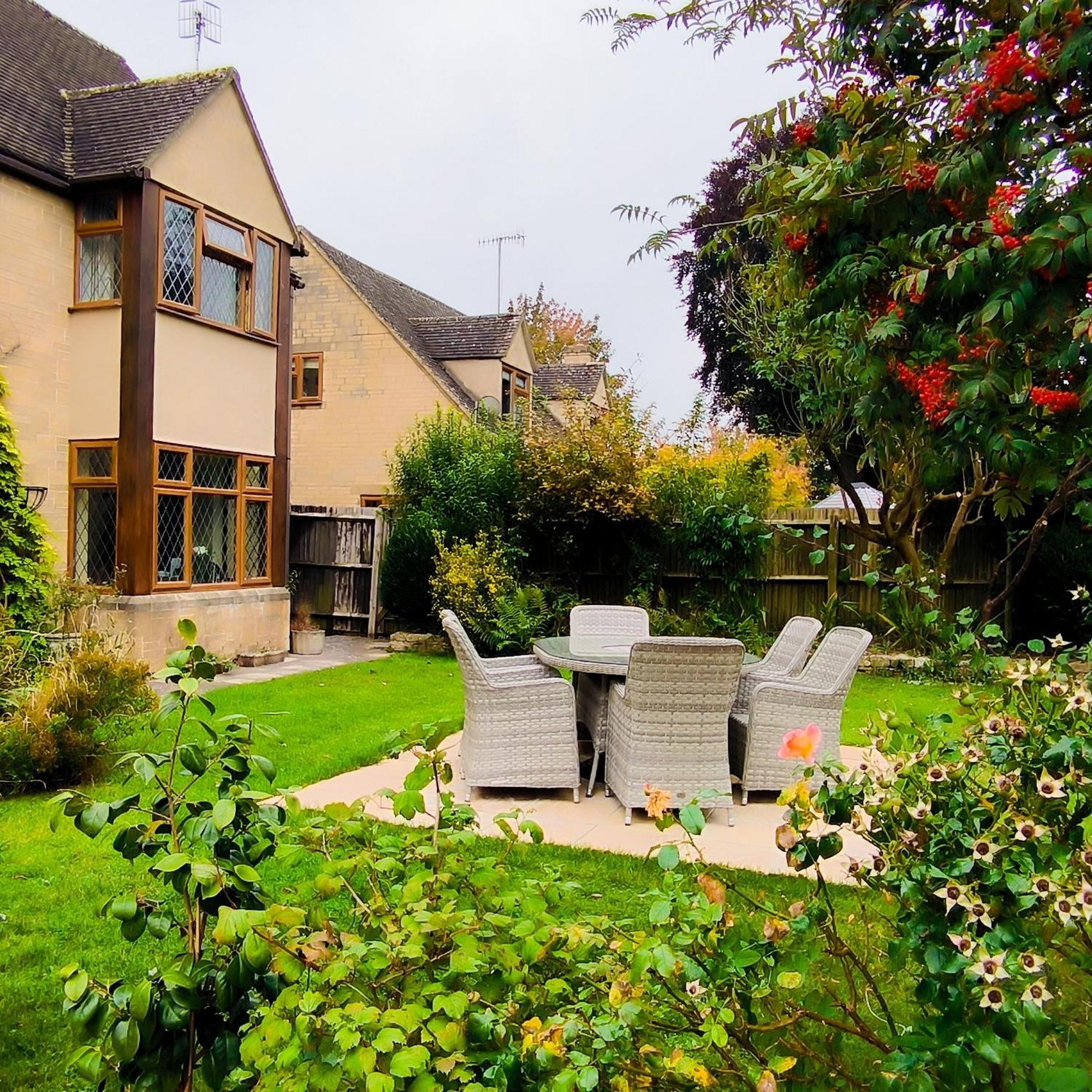 Meadow Rise Guest House Bourton-on-the-Water Exteriör bild